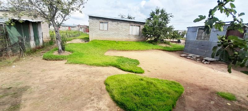 2 Bedroom Property for Sale in Meqheleng Free State